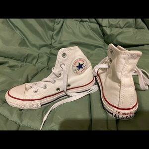Kids converse